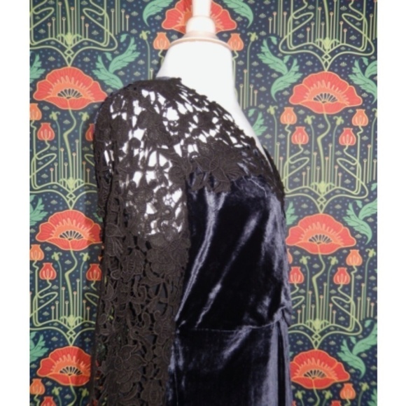 Elie Tahari Midnight Blue Black Velvet Lace Sleeve Blakely Dress 10 - Picture 6 of 8